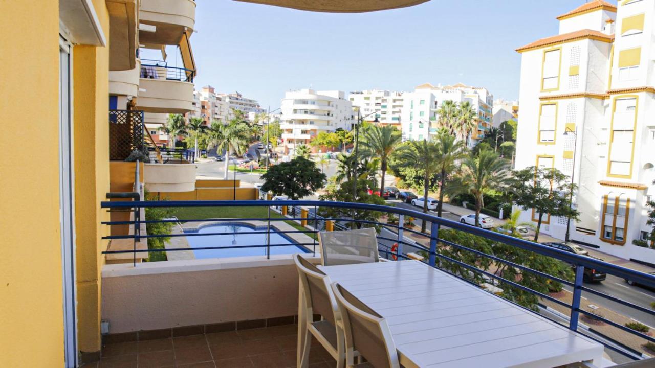 Cozy Apartment Overlooking Estepona'S Marina! Exterior photo