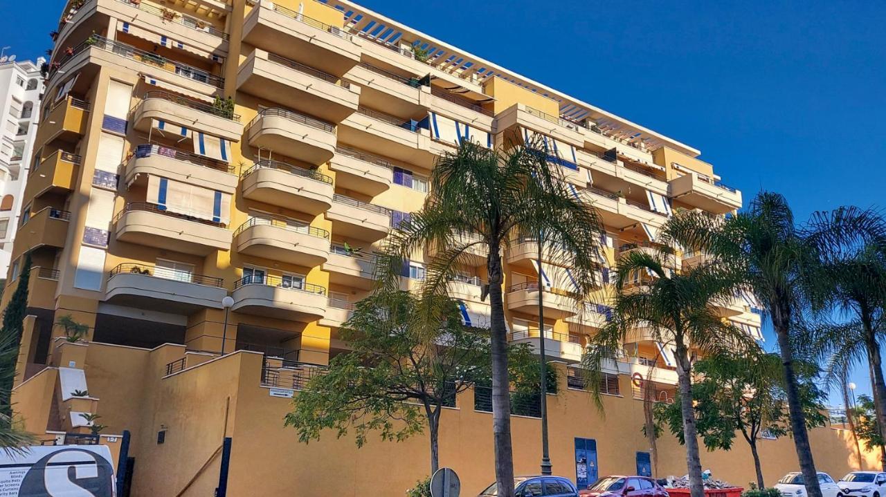 Cozy Apartment Overlooking Estepona'S Marina! Exterior photo